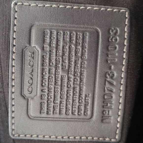 COACH 11063 Hampton Signature Black Canvas Carryall Tote - Picture 11 of 16